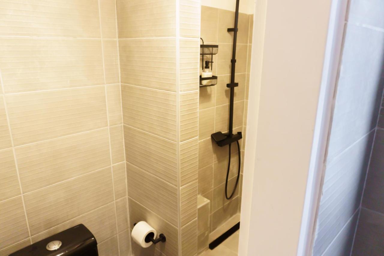 Sani Deluxe Suites Home- Monastiraki Square - Brand New Home Атина Екстериор снимка
