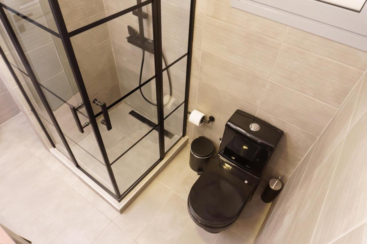 Sani Deluxe Suites Home- Monastiraki Square - Brand New Home Атина Екстериор снимка