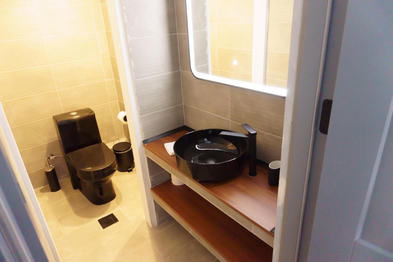 Sani Deluxe Suites Home- Monastiraki Square - Brand New Home Атина Екстериор снимка